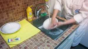 Как смывается гель для детской посуды "Ушастый нянь"?