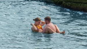 БЕССТЫЖИЕ отдыхающие ЗАНИМАЮТСЯ ЭТИМ прямо в море, НА ГЛАЗАХ У ВСЕГО ПЛЯЖА! Форос - Крым 2022