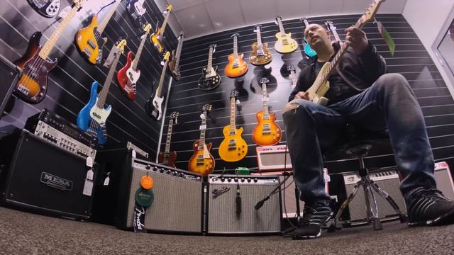 Fender Princeton '65 vs '68 Amplifier Review - Better Music смотреть онлайн