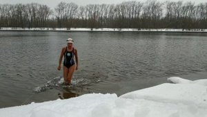 27.11.2023. Открытая ледяная вода. Закаливание с Натальей Серой
