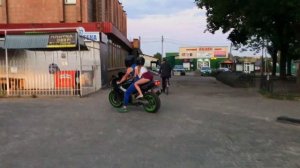 Школьница прокатилась на спортбайке и поделилась эмоциями от Kawasaki zx