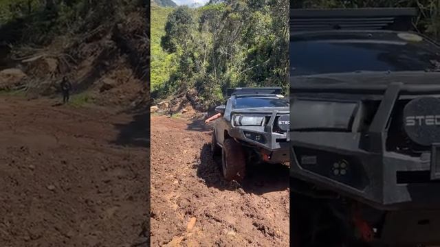 TOYOTA HILUX REVO- 4X4 смотреть онлайн