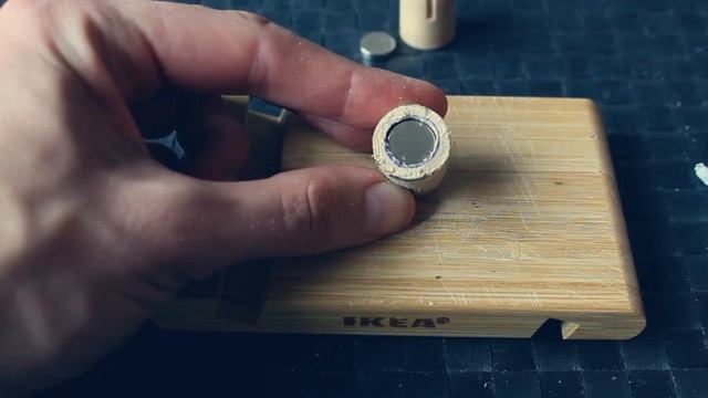 DIY. Магнитный держатель для подсака своими руками легко.