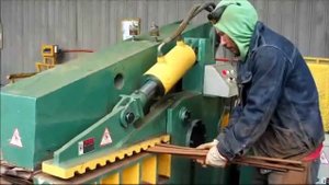 Аллигаторные гидравлические пресс=ножницы для черного и цветного металлолома