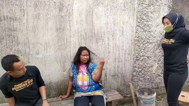 ANTARA DATANG BULAN ATAU HABIS MELAHIRKAN смотреть онлайн