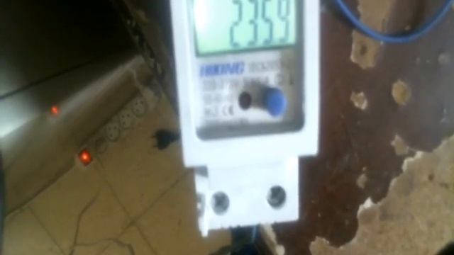 ЧУДО!!! 4 ЛАМПОЧКИ С НУЛЕВЫМ ПОТРЕБЛЕНИЕМ ТОКА смотреть онлайн