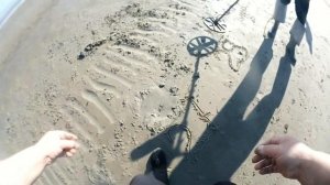 Тест Minelab Excalibur II и Minelab Equinox 800 на способность "увидеть" полезную цель среди мусора