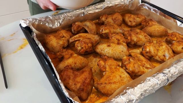 Куриные крылышки барбекю в духовке в домашних условиях. смотреть онлайн