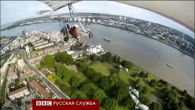 Полет на дельтаплане... с гусями
