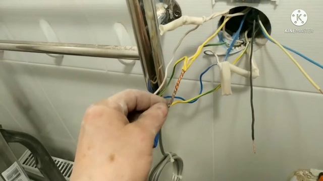 Установка светильника на зеркальный шкаф. смотреть онлайн