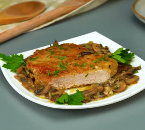 Этот рецепт мяса я узнала в ресторане! Я бы готовила его каждый день