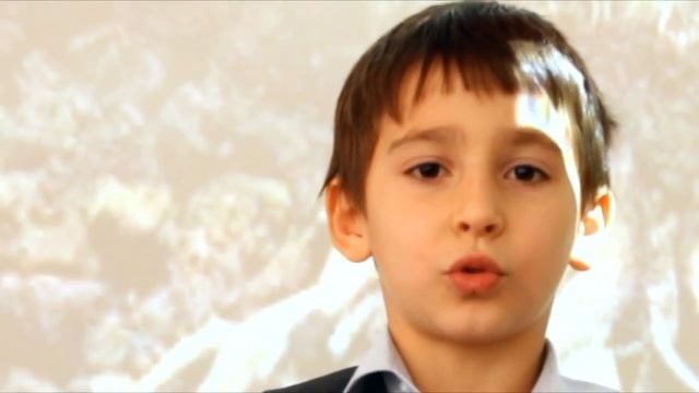 Страна читающая - ученики 1 "Б" класса школы №148 читают басню "Листы и корни" смотреть онлайн