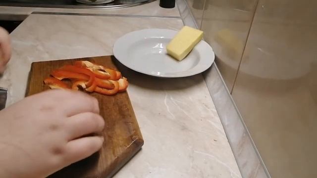 Нежный салат с копчёной курицей, кукурузой и болгарским перцем ?? приготовьте не пожалеете