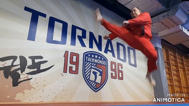 тренер по тхэквондо #taekwondo #sport #fiter #super смотреть онлайн