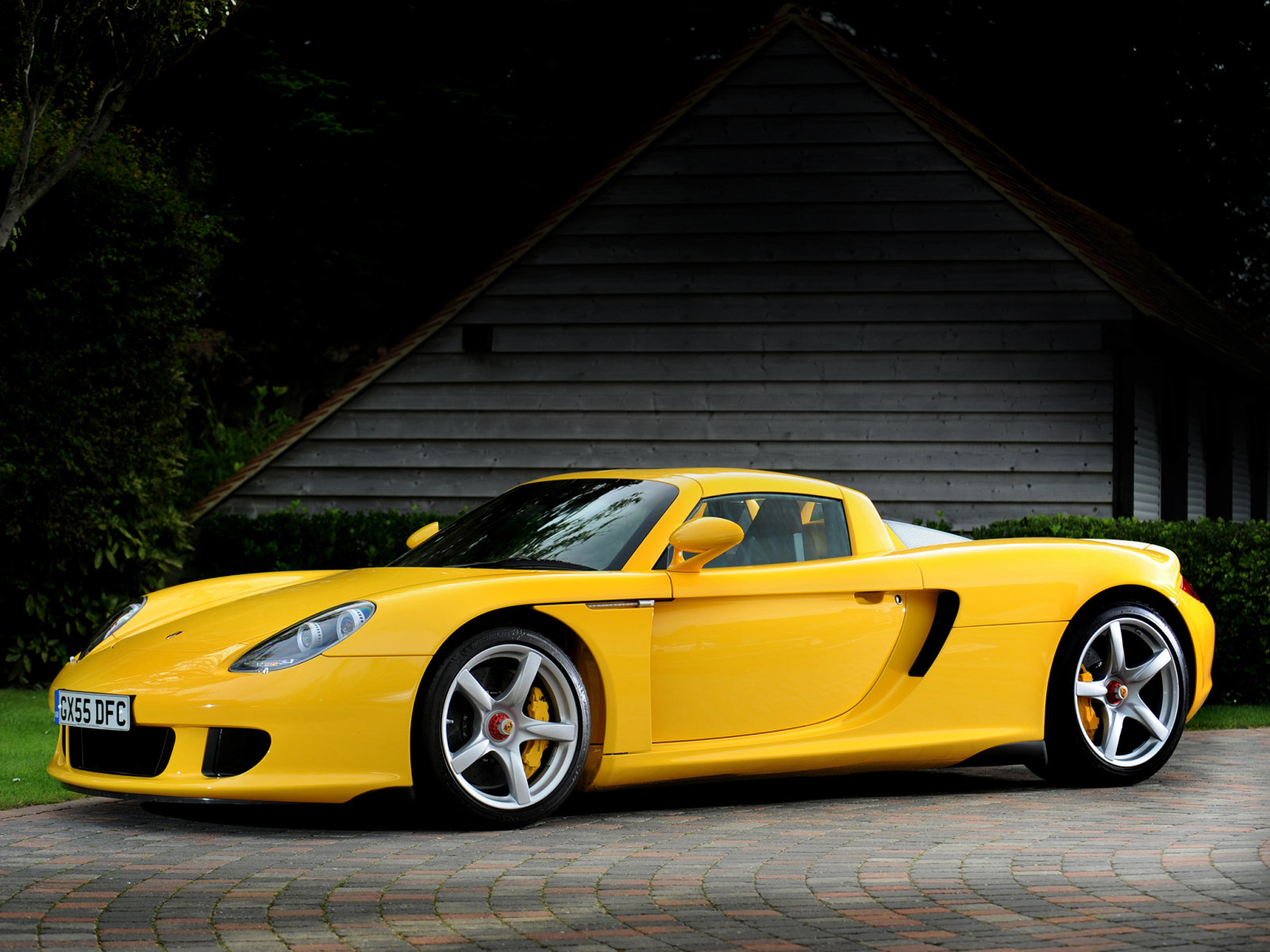 Фото porsche carrera gt