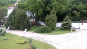 Легатон посетил Абрау-Дюрсо Усадьба круглое озеро.