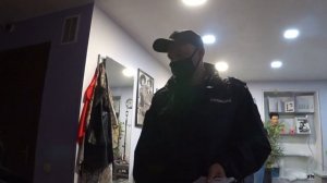 ВНИМАНИЕ!!! Полицейский ВЫГНАЛ нас из салона МАЛИНА. Крышевание или глупость+превышение полномочий?