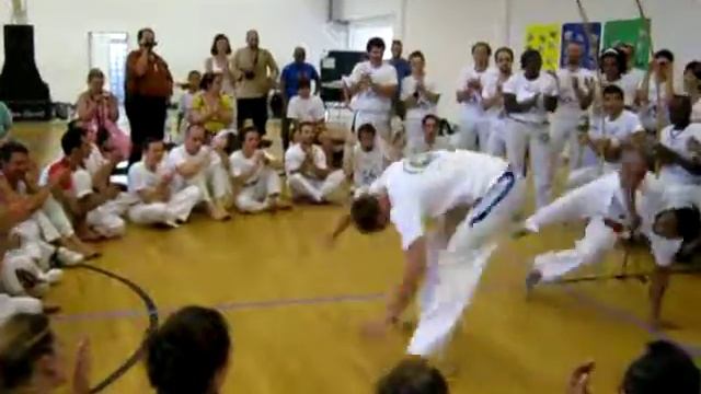 Capoeira Crete-Cordão de Ouro смотреть онлайн