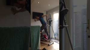 How to use a cross trainer the right way!!