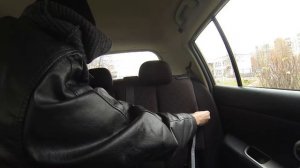 Nissan tiida, задний диван
