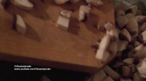 Очень вкусный Суп с курицей и грибами