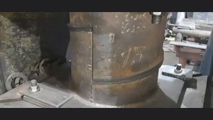 Процесс гибки сегментов шнека толщиной 6 мм и наружным диаметром 350 мм