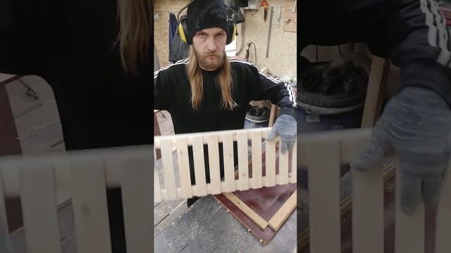 Изготавливаю подставки на подоконник под рассаду. 800 р. #столярка #деревообработка смотреть онлайн