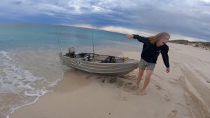 How to Catch Squid,  Tinny Fishing, Catch and Cook