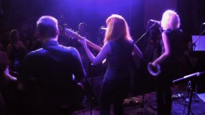 Mercedes Benz - MonaLisa Twins (Janis Joplin Cover)