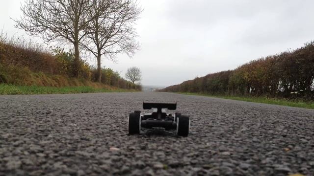 hpi Baja Q32: Bumpy road test смотреть онлайн