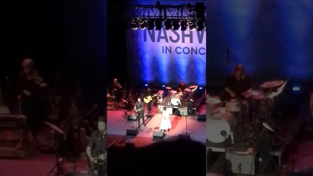 Clare Bowen Scarlett O'Connor Sam Palladio Gunnar Scott Nashville live Fade Into You смотреть онлайн