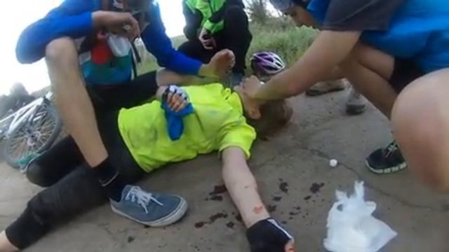 Доездилась - неприятное падение с велосипеда смотреть онлайн