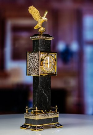 ЧАСЫ "ОРЕЛ-ПОБЕДИТЕЛЬ"