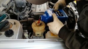замена жидкости в ГУР Hyundai Accent Акцент ТАГАЗ 01