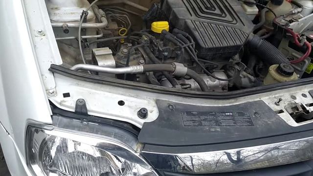 Renault Logan I 1.4 Стук на прогретом двигателе. смотреть онлайн