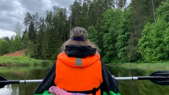 Сплав на байдарках по реке Оредеж (Ленинградская область). Компания Extreme People. смотреть онлайн