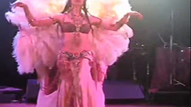 Копия видео "ДЕНЬ СМЕХА 1 Апреля! Поздравляю! Зоя Боур" смотреть онлайн