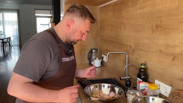 Шашлык из говядины и молодой картошки с курдюком смотреть онлайн