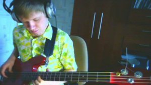 Игра на басу (Фанк & Слэп) (Bass guitar - Romik Ostapenkovich)