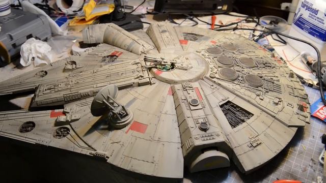 Millennium Falcon Hasbro Conversion - Paint and Weathering смотреть онлайн