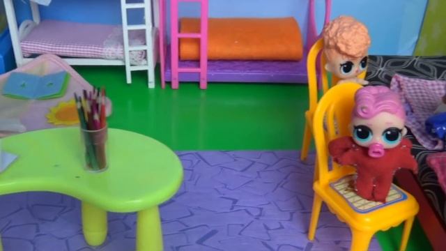 КТО ПРЕДАТЕЛЬ? В ДЕТСКОМ САДИКЕ ЛОЛ Амонг ас игра мультик с куклами лол сюрприз