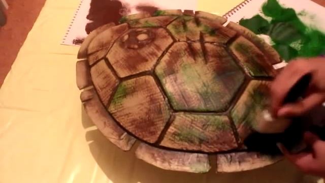TMNT Turtle Shell Costume Build - Part 3 - PAINTING DEMO смотреть онлайн