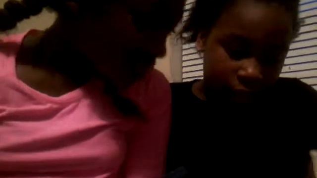 Reaction to Lizza and katgacraves смотреть онлайн