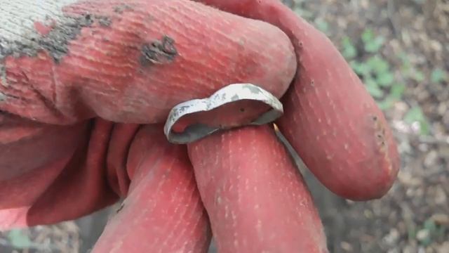 Кольцо из монеты, окопное творчество. Голубая линия.