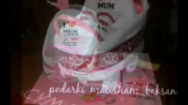 Подарки для малышей. Коляска из памперсов. смотреть онлайн