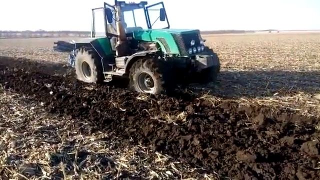 Бизон 4х4 Грозный в поле смотреть онлайн