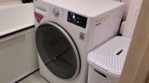 Стиральная сушильная машина LG F2V5NG0W