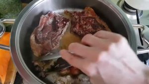 Стейк с овощами в сотейнике Zepter 5 л 28 см. Жарка в посуде Цептер без масла.