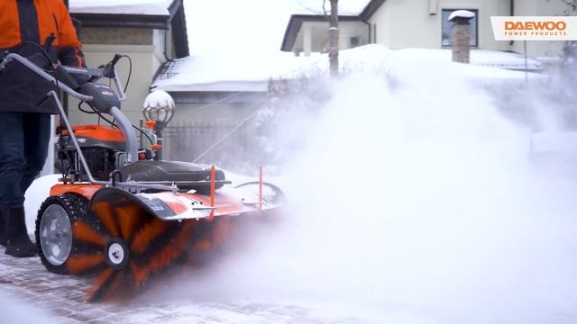 Новинка этой зимы – подметальная машина DAEWOO DASC 70100E. смотреть онлайн
