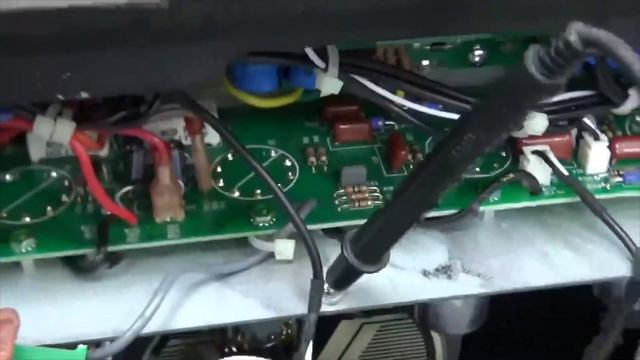 FENDER BASSBREAKER 15 BIAS VOLTAGE CHECK AND REPAIR смотреть онлайн